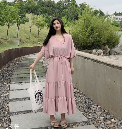 胯骨寬穿什么長(zhǎng)裙 試試這三種類(lèi)型吧