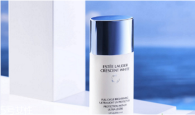 雅詩(shī)蘭黛晶透沁白防曬霜怎么樣 雅詩(shī)蘭黛晶透沁白防曬 雅詩(shī)蘭黛晶透沁白防曬霜怎么樣 雅詩(shī)蘭黛晶透沁白防曬