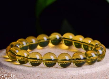琥珀手鏈一般多少錢(qián) 幾百元就能買到