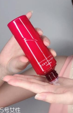 資生堂水之印紅色適合什么年齡 氨基酸對抗初老 資生堂水之印紅色適合什么年齡 氨基酸對抗初老