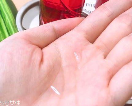 資生堂水之印紅色適合什么年齡 氨基酸對抗初老 資生堂水之印紅色適合什么年齡 氨基酸對抗初老