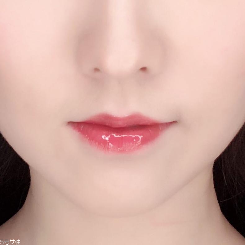 kiko雙頭唇釉怎么涂好看 讓紅唇美成一個(gè)吻 kiko雙頭唇釉怎么涂好看 讓紅唇美成一個(gè)吻