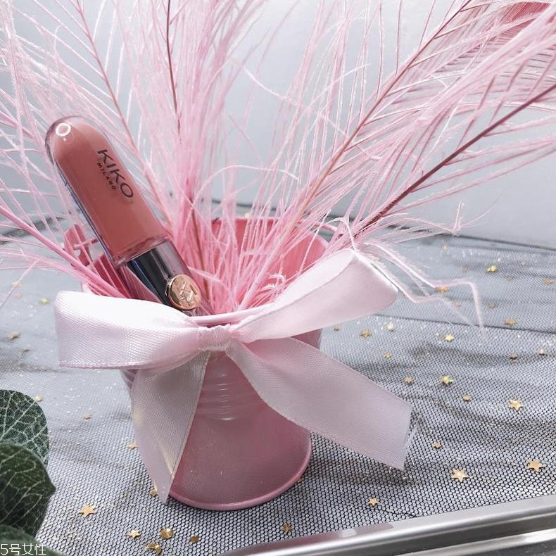 kiko雙頭唇釉怎么涂好看 讓紅唇美成一個(gè)吻 kiko雙頭唇釉怎么涂好看 讓紅唇美成一個(gè)吻