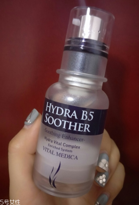 精華啫喱什么時(shí)候用 水乳之間深層滋潤(rùn) 精華啫喱什么時(shí)候用 水乳之間深層滋潤(rùn)