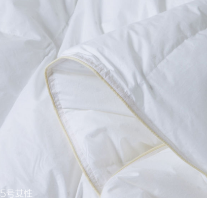 蓋羽絨被上火嗎 不會(huì)出現(xiàn)這種情況 蓋羽絨被上火嗎 不會(huì)出現(xiàn)這種情況