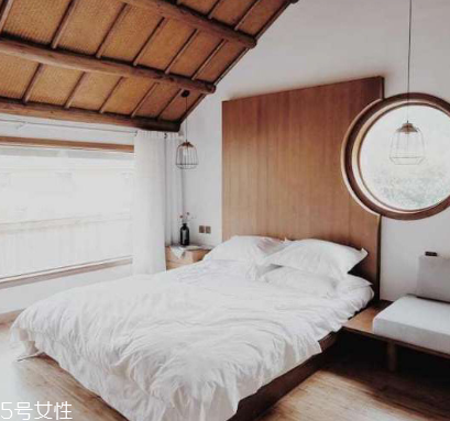 蓋羽絨被上火嗎 不會(huì)出現(xiàn)這種情況 蓋羽絨被上火嗎 不會(huì)出現(xiàn)這種情況