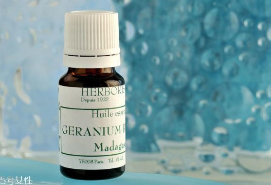 舒緩精華液有什么用 敏感肌的最愛 舒緩精華液有什么用 敏感肌的最愛