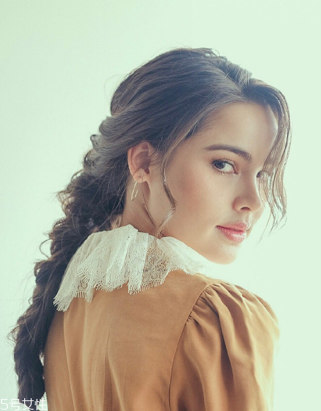 玻尿酸打下巴是硬的嗎 正常不會 玻尿酸打下巴是硬的嗎 正常不會