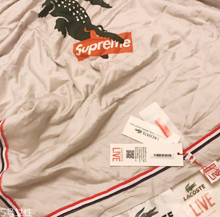 蠶絲被可以用洗衣機(jī)洗嗎 看洗滌標(biāo)簽 蠶絲被可以用洗衣機(jī)洗嗎 看洗滌標(biāo)簽