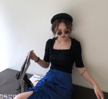 短上衣怎么搭配下裝 低調(diào)炫腹又拽又酷 短上衣怎么搭配下裝 低調(diào)炫腹又拽又酷