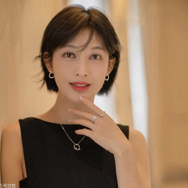 短發(fā)怎么打理才好看 今夏最火短發(fā)教程 短發(fā)怎么打理才好看 今夏最火短發(fā)教程