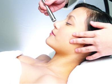 光子嫩膚多少錢 這個(gè)價(jià)格并不貴 光子嫩膚多少錢 這個(gè)價(jià)格并不貴