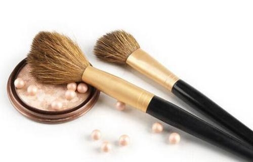 眼影刷動物毛和人造毛哪個(gè)好 都有各自的優(yōu)點(diǎn) 眼影刷動物毛和人造毛哪個(gè)好 都有各自的優(yōu)點(diǎn)