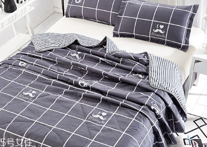 夏涼被可以干洗嗎 這些禁忌要知道 夏涼被可以干洗嗎 這些禁忌要知道