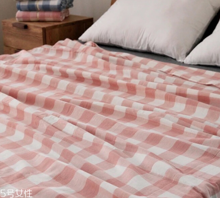 夏涼被用套被套嗎 套上好處多 夏涼被用套被套嗎 套上好處多