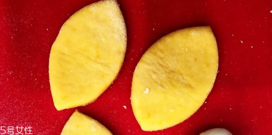 香蕉饅頭怎么做好吃 讓寶寶愛上吃飯 香蕉饅頭怎么做好吃 讓寶寶愛上吃飯