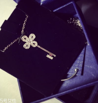 施華洛世奇鑰匙項(xiàng)鏈多少錢(qián) 開(kāi)啟你的心扉