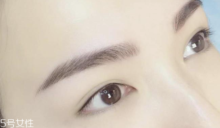 橄欖油能讓睫毛變長嗎 讓睫毛停止休眠 橄欖油能讓睫毛變長嗎 讓睫毛停止休眠