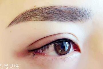 半永久美瞳線怎么洗臉 這么做能避免發(fā)炎 半永久美瞳線怎么洗臉 這么做能避免發(fā)炎