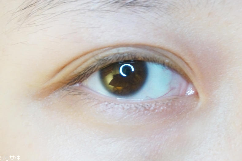 海儷恩隱形眼鏡好不好 連手殘黨都能帶來(lái)桃花 海儷恩隱形眼鏡好不好 連手殘黨都能帶來(lái)桃花