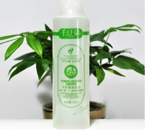 千纖草絲瓜水好嗎 性?xún)r(jià)比簡(jiǎn)直不能太高 千纖草絲瓜水好嗎 性?xún)r(jià)比簡(jiǎn)直不能太高