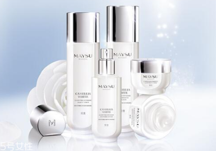 國(guó)產(chǎn)化妝水哪款好用 好用的國(guó)產(chǎn)化妝水推薦 國(guó)產(chǎn)化妝水哪款好用 好用的國(guó)產(chǎn)化妝水推薦