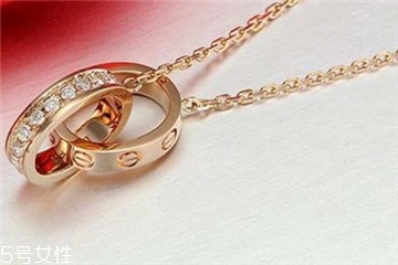 卡地亞雙環(huán)項(xiàng)鏈真假辨別 教你避開假貨 卡地亞雙環(huán)項(xiàng)鏈真假辨別 教你避開假貨