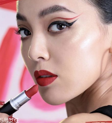 魅可口紅哪個(gè)色號(hào)最火 10款必買子彈唇膏熱賣色 魅可口紅哪個(gè)色號(hào)最火 10款必買子彈唇膏熱賣色