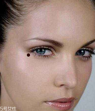 點(diǎn)痣能喝可樂嗎 這個可以喝 點(diǎn)痣能喝可樂嗎 這個可以喝