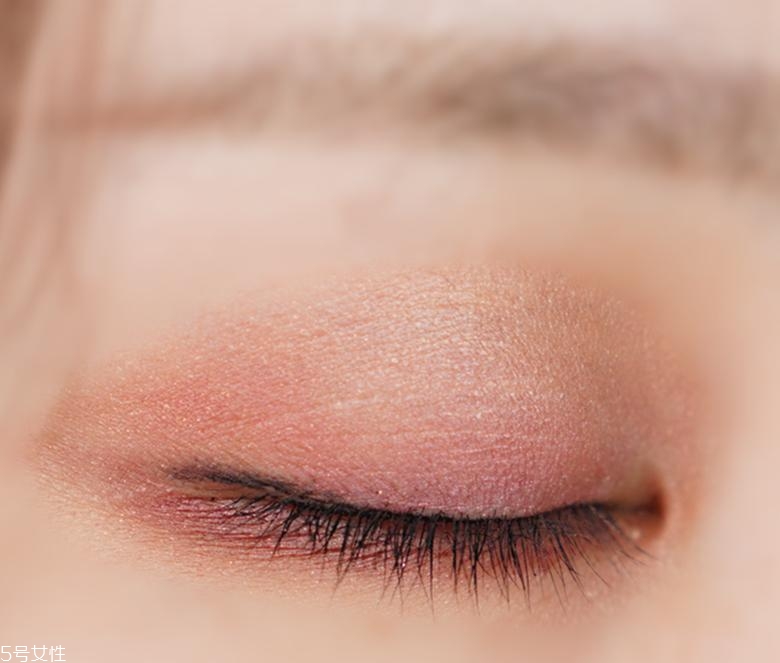 井田眼影14號(hào)和2號(hào)哪個(gè)好看 2款熱門(mén)色pk 井田眼影14號(hào)和2號(hào)哪個(gè)好看 2款熱門(mén)色pk