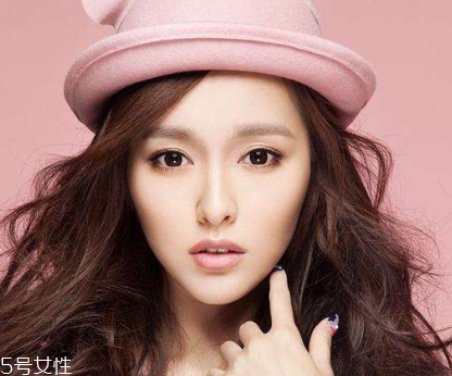 非離子美瞳和硅水凝膠哪個(gè)好 后者能避免角膜炎 非離子美瞳和硅水凝膠哪個(gè)好 后者能避免角膜炎