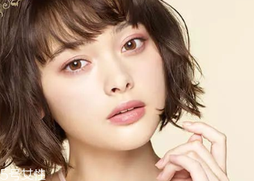 美瞳環(huán)狀花紋適合什么人 基礎日常很百搭 美瞳環(huán)狀花紋適合什么人 基礎日常很百搭