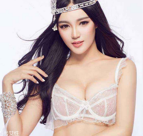 假體隆胸會破嗎 有這個(gè)可能