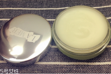 海藍(lán)之謎唇膏怎么用 軟化粗糙唇部 海藍(lán)之謎唇膏怎么用 軟化粗糙唇部