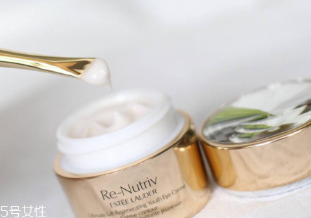 親油型眼霜什么意思 親油型眼霜適合什么膚質 親油型眼霜什么意思 親油型眼霜適合什么膚質