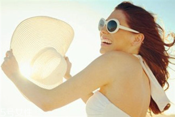 夏天油性皮膚怎么護(hù)理 清爽整個(gè)夏季 夏天油性皮膚怎么護(hù)理 清爽整個(gè)夏季