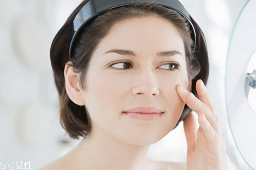 夏天皮膚出油怎么辦 夏季皮膚出油這樣調(diào)理 夏天皮膚出油怎么辦 夏季皮膚出油這樣調(diào)理
