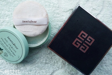 悅詩風吟散粉和紀梵希散粉哪個好 平價散粉pk貴婦散粉 悅詩風吟散粉和紀梵希散粉哪個好 平價散粉pk貴婦散粉