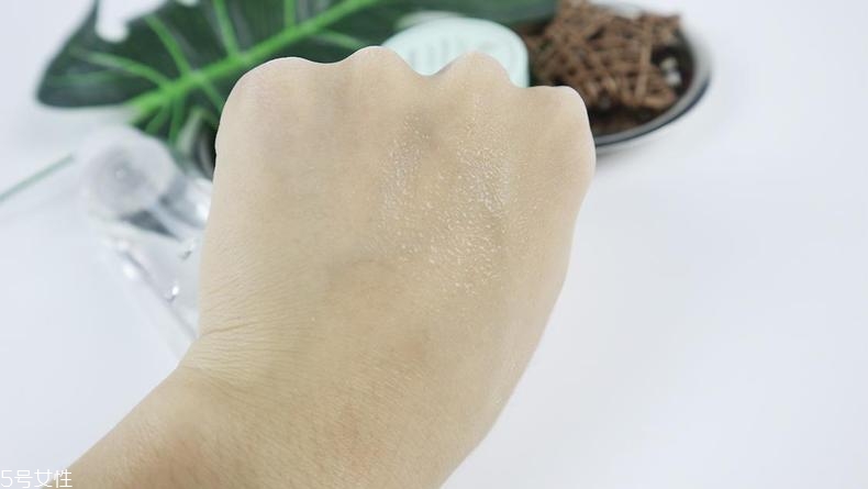 悅詩風吟散粉和紀梵希散粉哪個好 平價散粉pk貴婦散粉 悅詩風吟散粉和紀梵希散粉哪個好 平價散粉pk貴婦散粉