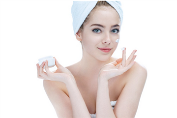 皮膚缺水的原因 改善皮膚干燥的補(bǔ)水小方法 皮膚缺水的原因 改善皮膚干燥的補(bǔ)水小方法