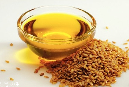 亞麻籽油可以炒菜嗎 最好是不要 亞麻籽油可以炒菜嗎 最好是不要