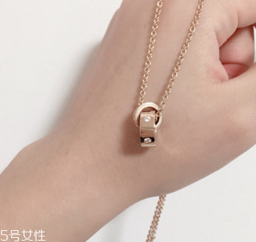 玫瑰金項(xiàng)鏈會掉色嗎 保養(yǎng)方法很重要