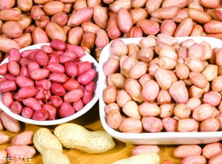 花生油是熟油嗎 一般不是的 花生油是熟油嗎 一般不是的