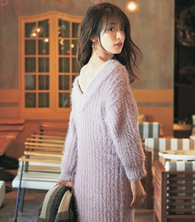 泉里香穿衣搭配介紹 泉里香服裝搭配圖片 泉里香穿衣搭配介紹 泉里香服裝搭配圖片