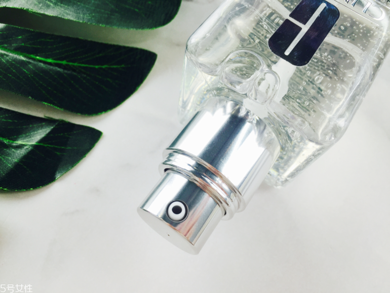 倩碧透明黃油怎么樣 不會踩雷的保濕修護(hù)單品