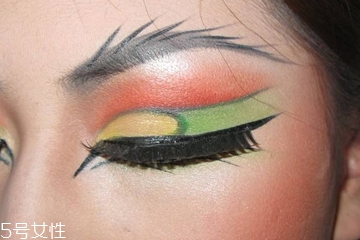 水溶性眼影是什么意思 非常適合拍照時使用 水溶性眼影是什么意思 非常適合拍照時使用