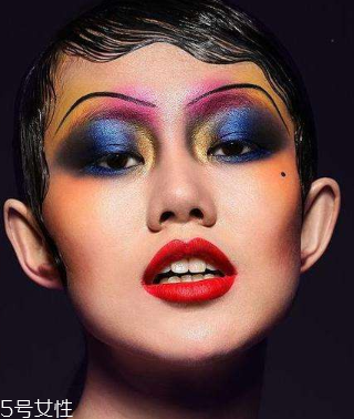 水溶性眼影是什么意思 非常適合拍照時使用 水溶性眼影是什么意思 非常適合拍照時使用