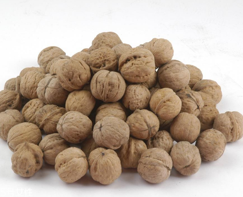 核桃油適合多大寶寶吃 新手寶媽必看 核桃油適合多大寶寶吃 新手寶媽必看