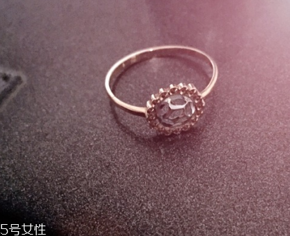 彩金戒指會掉色嗎 掉色可以補救 彩金戒指會掉色嗎 掉色可以補救