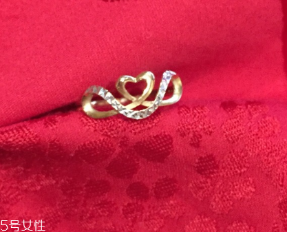 彩金戒指怎么清洗 這幾步要學(xué)會 彩金戒指怎么清洗 這幾步要學(xué)會